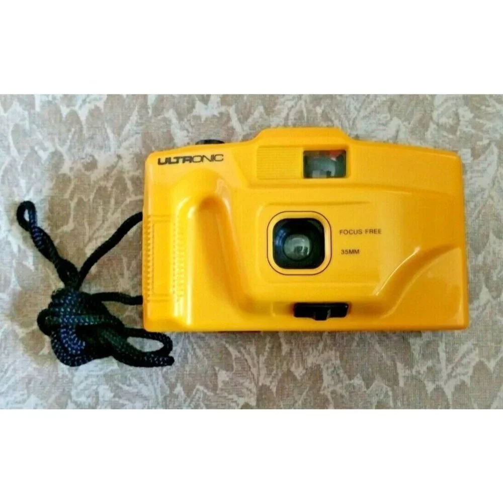 Vintage Ultronic Focus-Free 35mm Film Camera EUC yellow exterior